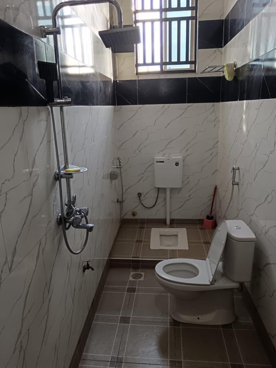 Hba Lodge Kahama Екстериор снимка