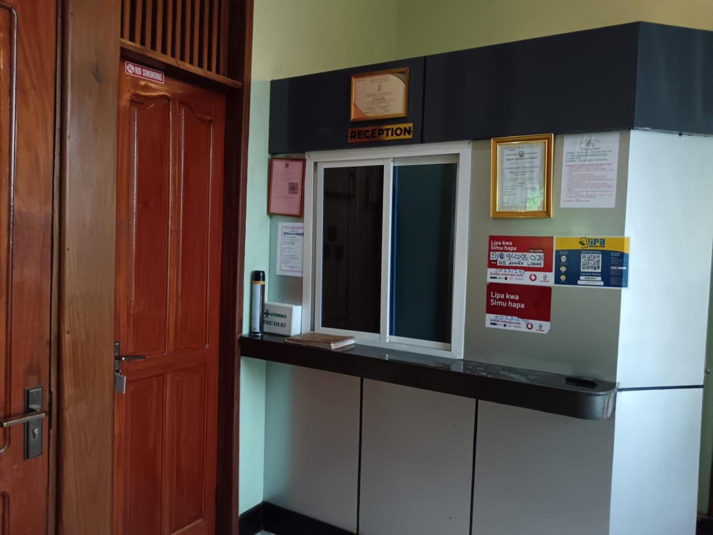 Hba Lodge Kahama Екстериор снимка