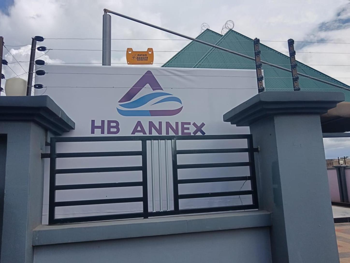 Hba Lodge Kahama Екстериор снимка